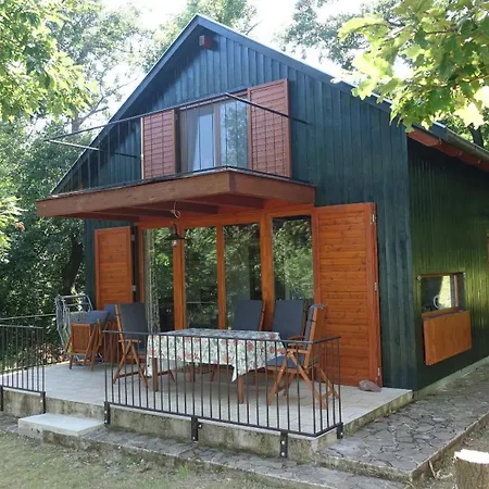 Toelgyes Lak, Palkoeve