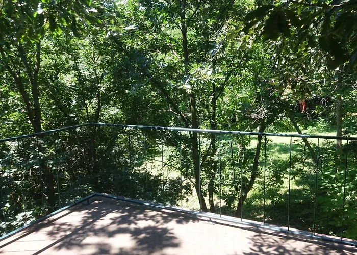 別荘 Toelgyes Lak, Palkoeve