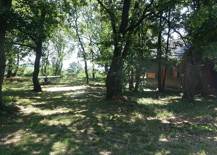 Toelgyes Lak, Palkoeve 別荘 *